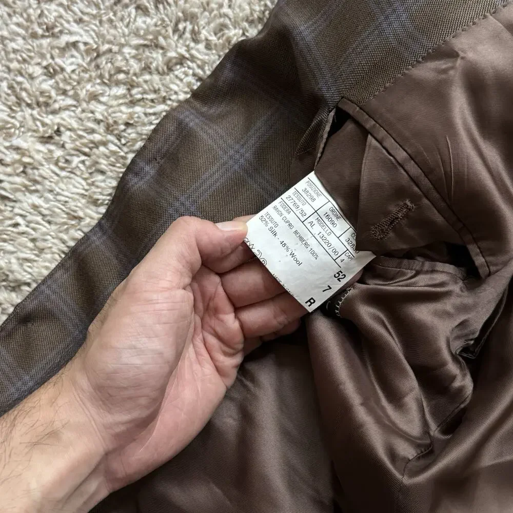 Canali Made In Italy Silk And Wool Brown Plaid Suit Jacket Size IT 52R / US 42R